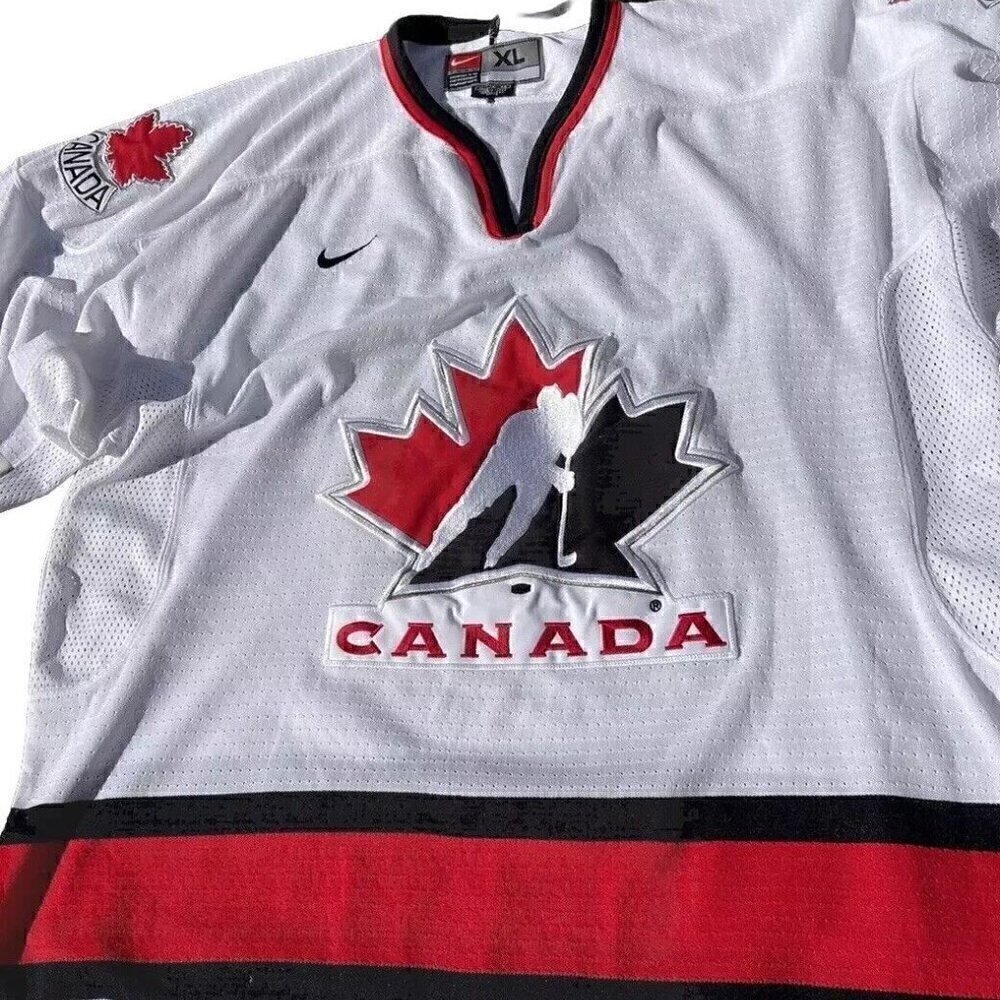 Nike Team Canada Olympic Hockey Jersey Men's Size XL White Red Black RARE